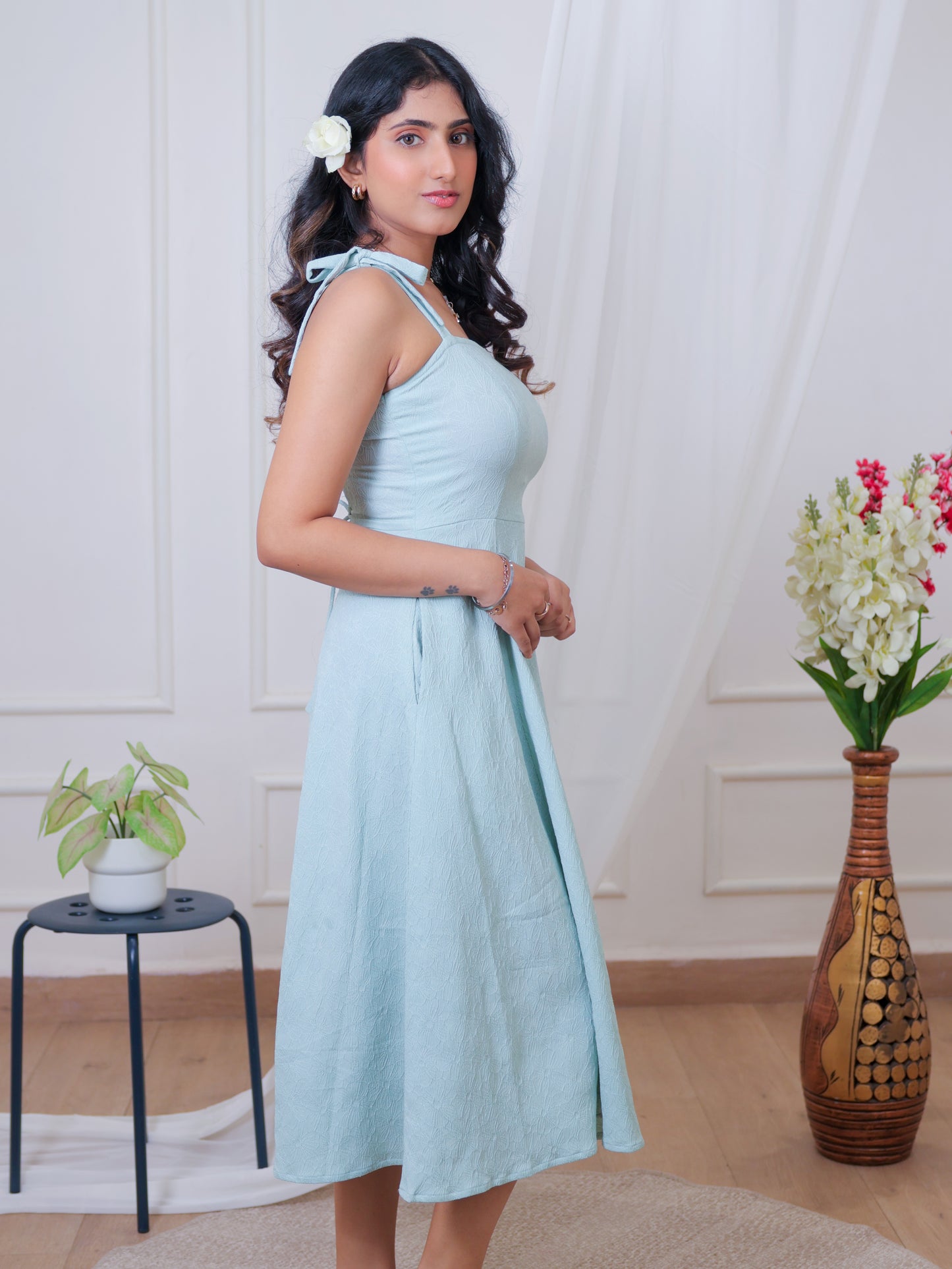 Mint floral fit & flare midi dress, front image