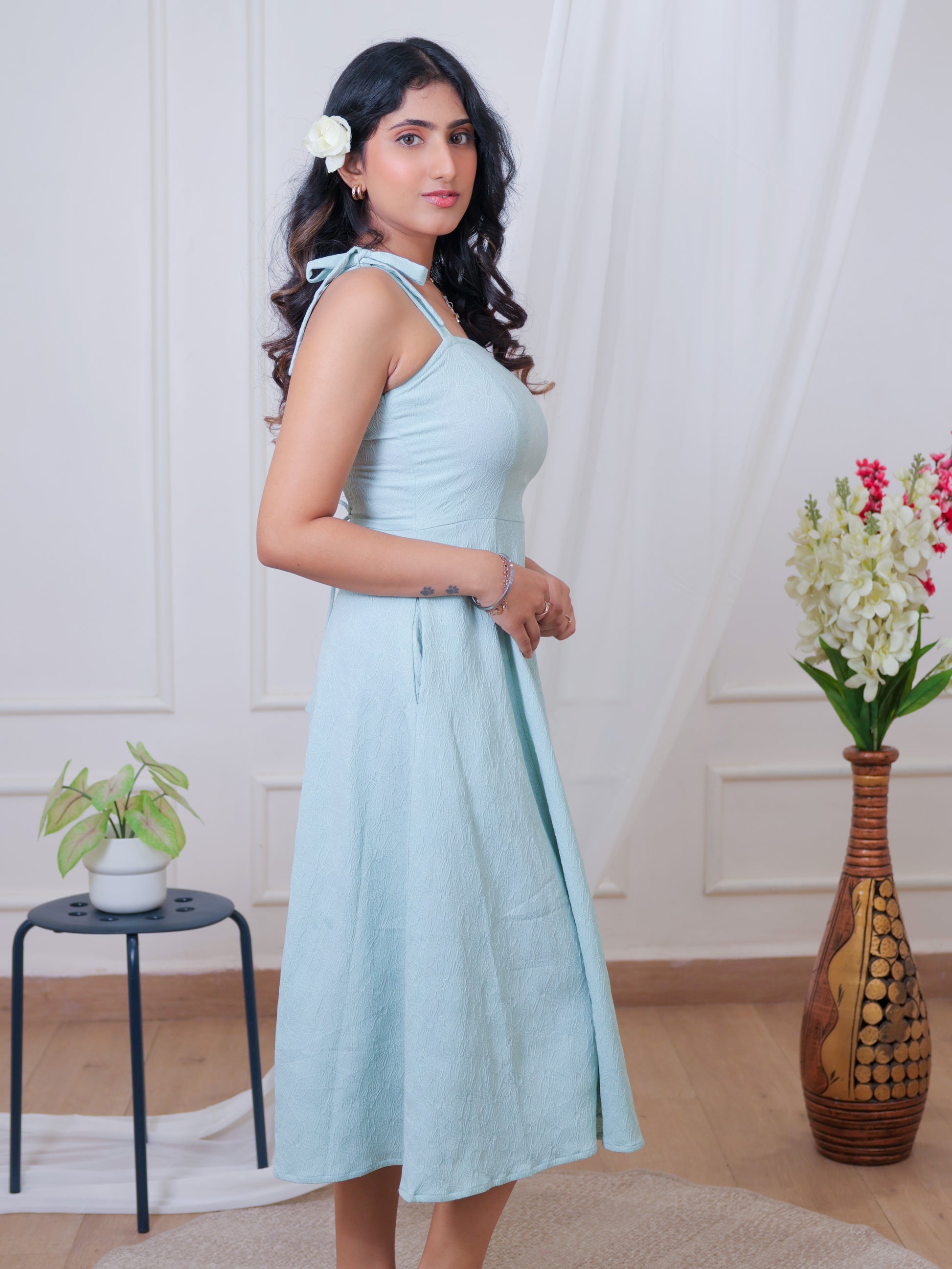 Mint floral fit & flare midi dress, front image