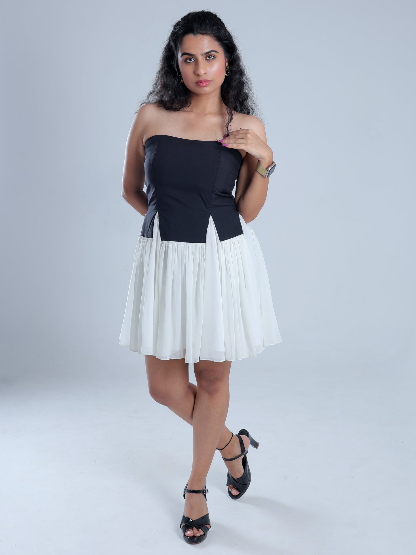 Noirelle Black Short Flared Dress